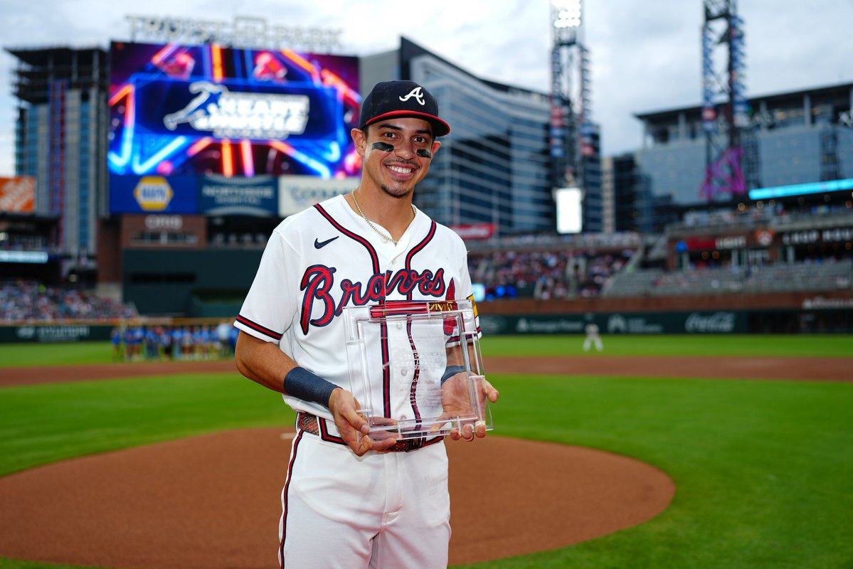 Braves's tweet photo. Our 2026 Heart and Hustle Award winner, Mauricio Dubón! https://t.co/NLvHsvfMz0