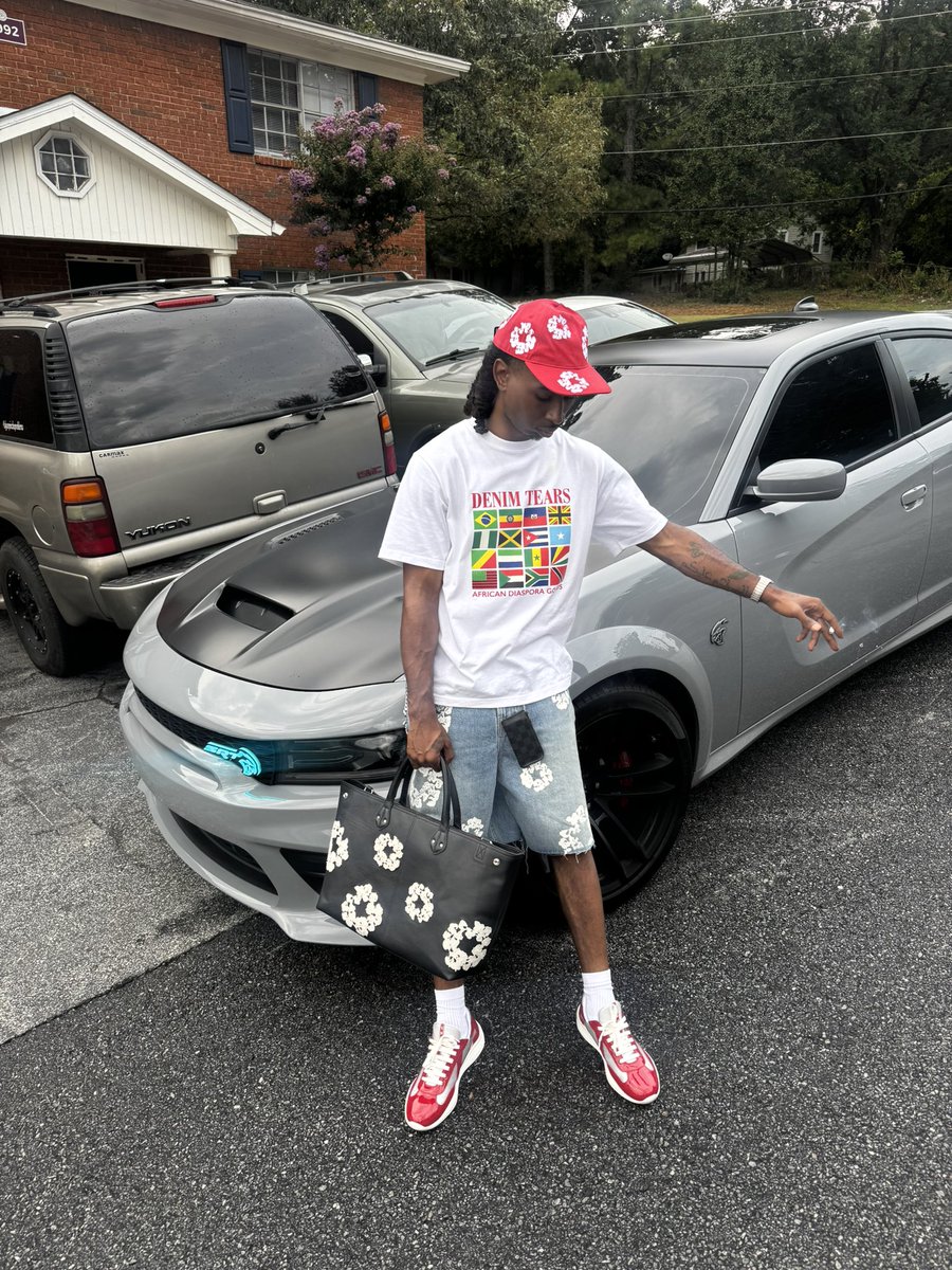 SpiffyGlobal's tweet photo. Ima bet the house on me like every time! https://t.co/kWZXawtYWv