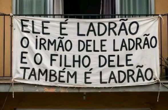 Terra__Brasilis's tweet photo. Não entendi. De quem eles estão falando ? 🤭 https://t.co/V0qGWVWsZa