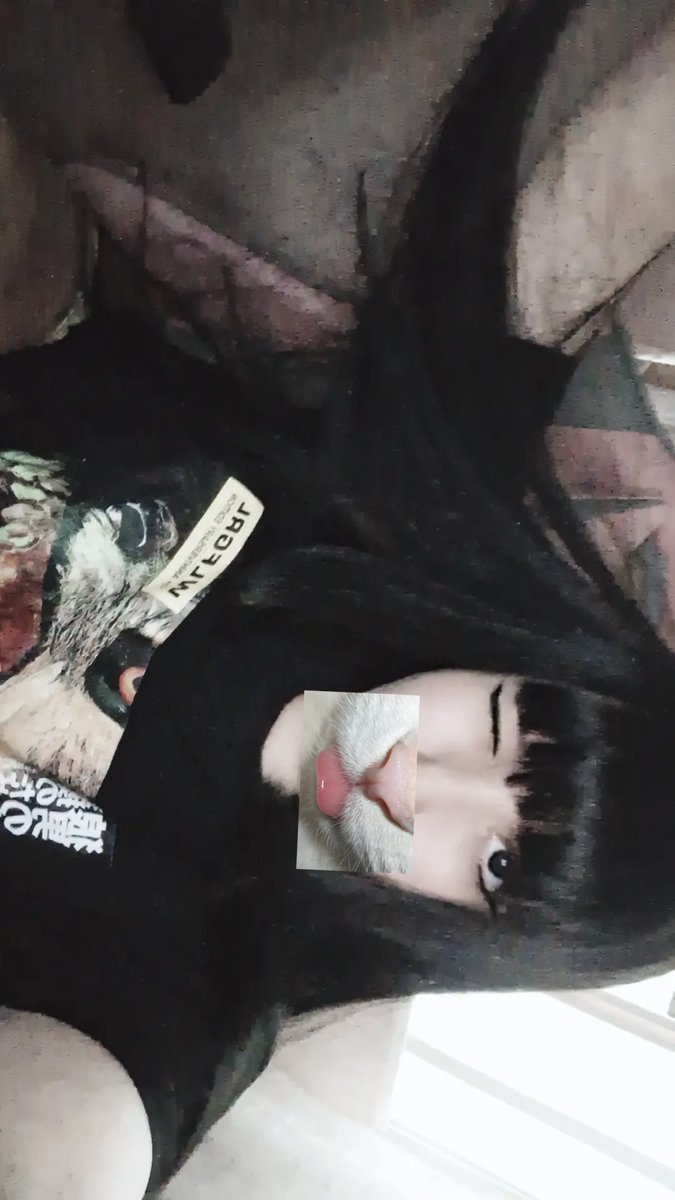 mailuvfeelwrong's tweet photo. Felt cute https://t.co/KS02i0oRAV