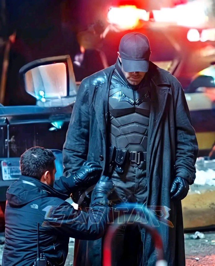 DoomsDayLeaks9's tweet photo. THE BATSUIT
#BatmanPart2 https://t.co/oTsG2F46Xw