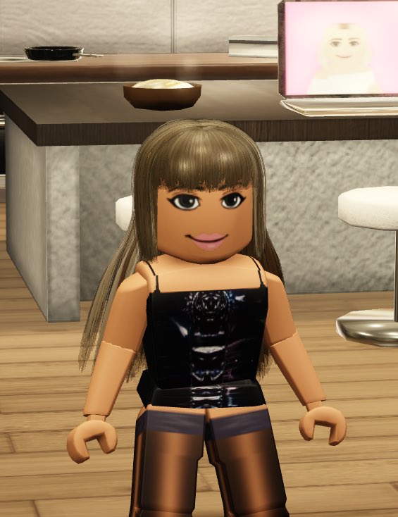MoistGroceries's tweet photo. Most realistic hair on roblox 🤭🤭 #roblox #robloxdeveloper #hair #wig https://t.co/NPezZwX0MP