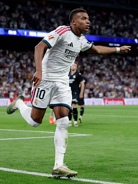 AdriRM33's tweet photo. EL MEJOR JUGADOR DEL MUNDO 🤯 https://t.co/FMbca5s19F