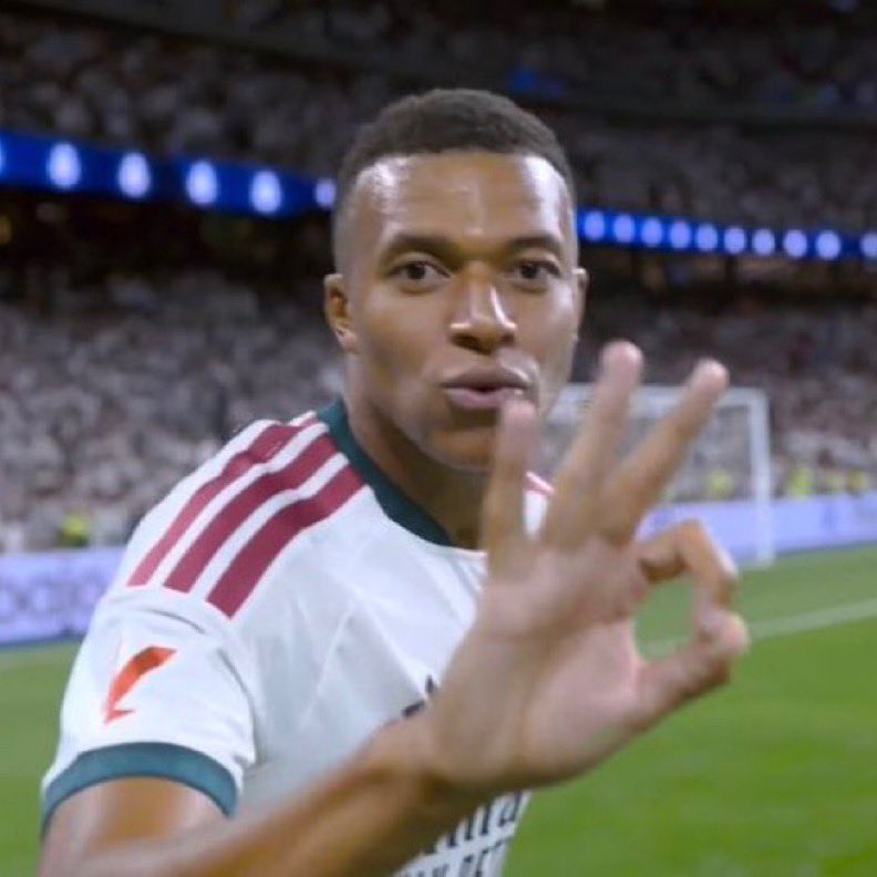 Roland_Walker39's tweet photo. ARE YOU NOT ENTERTAINED😮‍💨
HAT-TRICK https://t.co/A7MklPnyI1