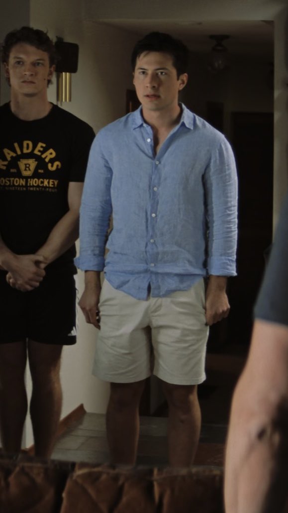 ihudprofen's tweet photo. his bitch pose nasty 🥺 https://t.co/3U7tPYgRH3
