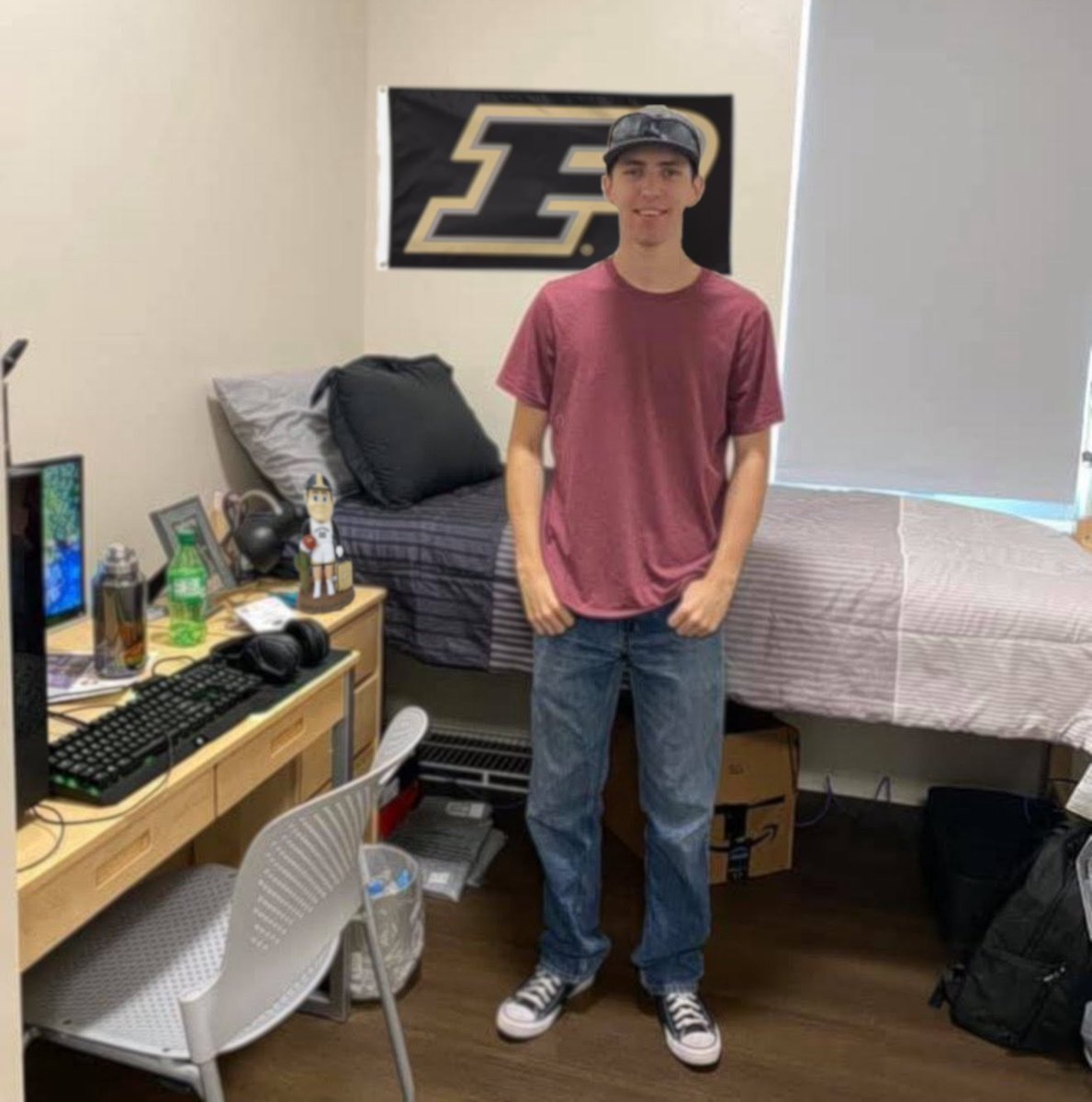 Syfreeed's tweet photo. Small life update: last week we moved in our youngest to start his own Boilermaker journey on campus! Honors North looks good on you, we love you son! #BGR #LanceDance https://t.co/0bJGz50epd