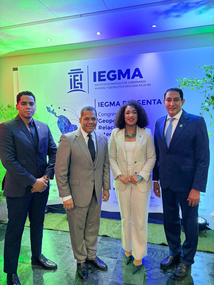 DIAC_RD's tweet photo. Asistiendo al Congreso  de Geopolítica y Relaciones internacionales: AL y El Caribe, gracias a @IEGMA y al @IGLOBAL.  Aquí juntos grandes amigos. https://t.co/CmkoIjLk2C