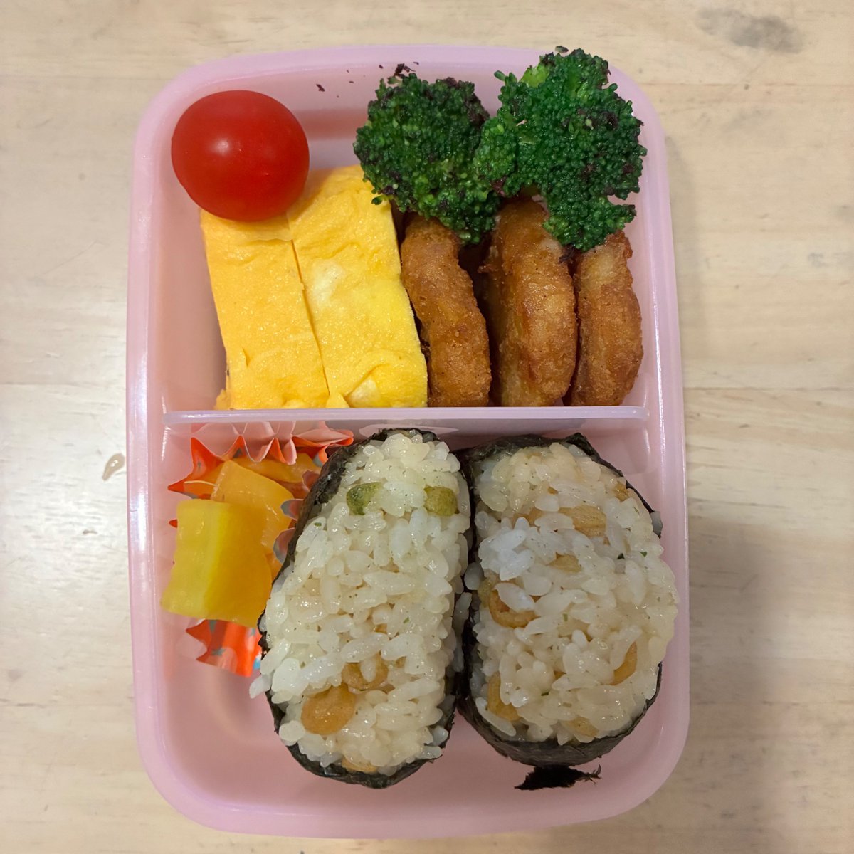 mt2mf's tweet photo. #学童弁当

あげ玉おにぎり弁当 https://t.co/qnPh04AG2D