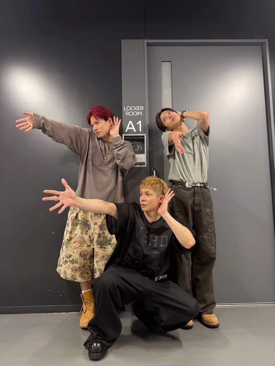 ER_I_Number_i's tweet photo. なんだろ、この3人見てると元気出る
煩悩が全部どうでもよくなる感覚 https://t.co/4nKezXDiHw
