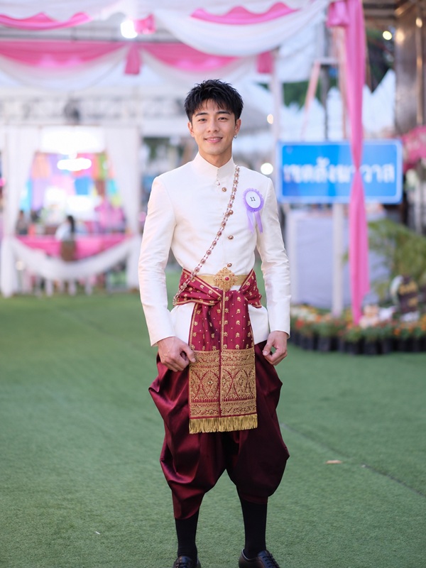 19980110Mark's tweet photo. 🇹🇭 Digest of Thailand Life 8.Aug, part 2
มาสนุกกับชีวิตในประเทศไทยกันเถอะ
8/8 王宮~モデルワーク4件色々やってます😆
#มาสนุกกับชีวิตในประเทศไทยกันเถอะ #thailand #bangkok #watarun #modelingjob #Grandpalace https://t.co/iFWClEnonz