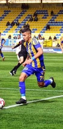 ardolmc's tweet photo. bucalı oğuz aydın 18 yıl sonra fenerbahçeyi şampiyonlar götürüyor.. #bucaspor #fenerbahçe #oğuzaydın https://t.co/dhKaJbOVZT