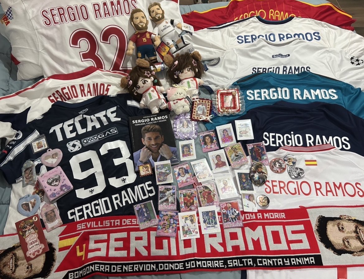 dailyramoss's tweet photo. @luffyiologys thats pkay i just wanted to show you my sergio ramos collection in case you were interested https://t.co/Yo1lVUUMLS