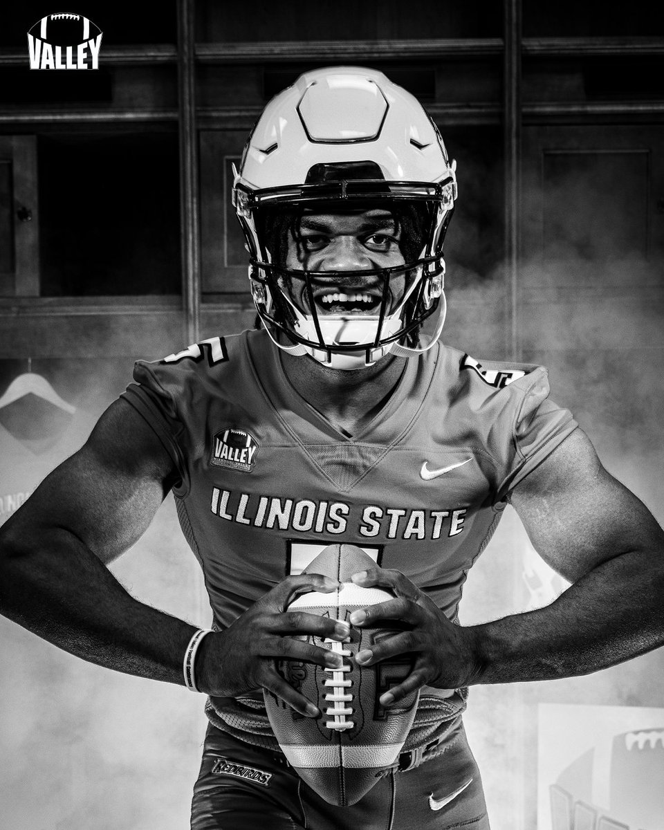 ValleyFootball's tweet photo. How 'bout those Redbirds 😎

📸 @Inertia_Photo 

#ValleyFootball x #FCS https://t.co/nl3DqIU9dN