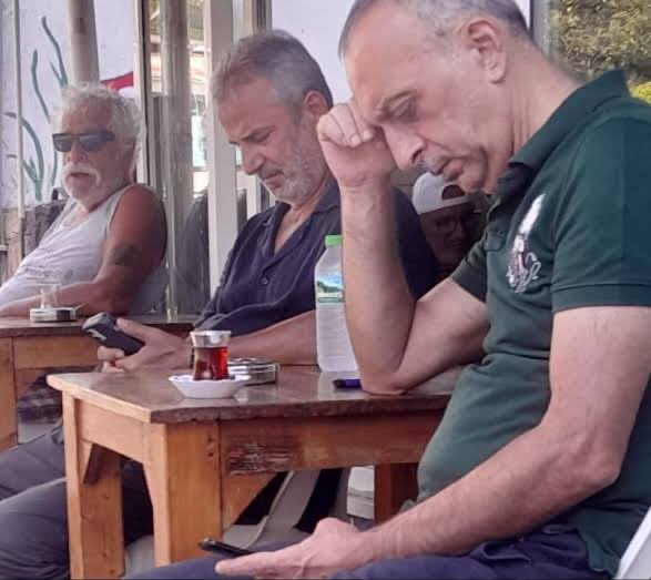 doltafa29's tweet photo. niye öyle diyon ki ben önceden camcıydım, esnaftım sonradan gayrimeşru oldum https://t.co/xTpB84t94T
