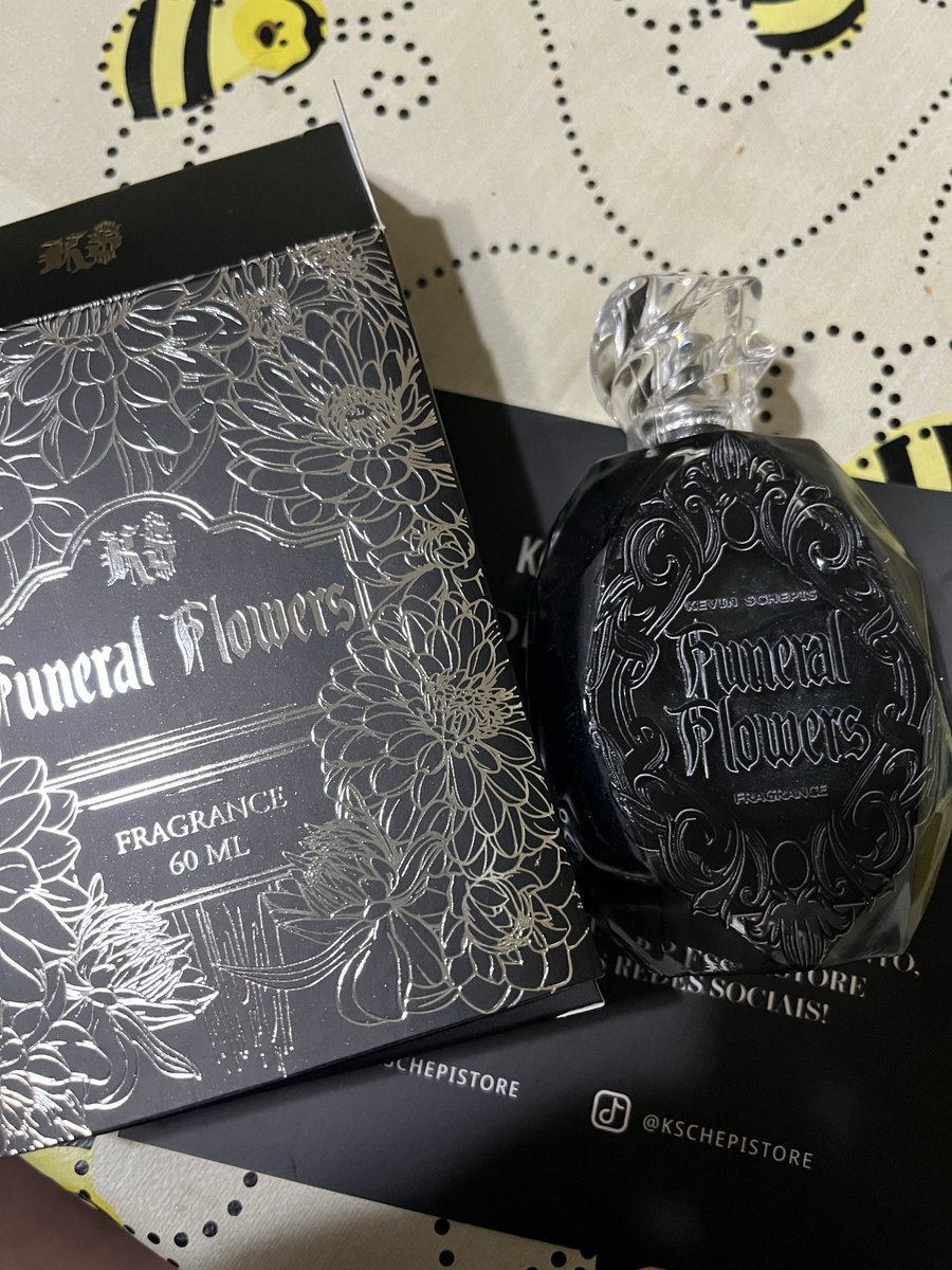 gatofeinho's tweet photo. comprei esse perfume babado da ks store https://t.co/II3zC4G0au