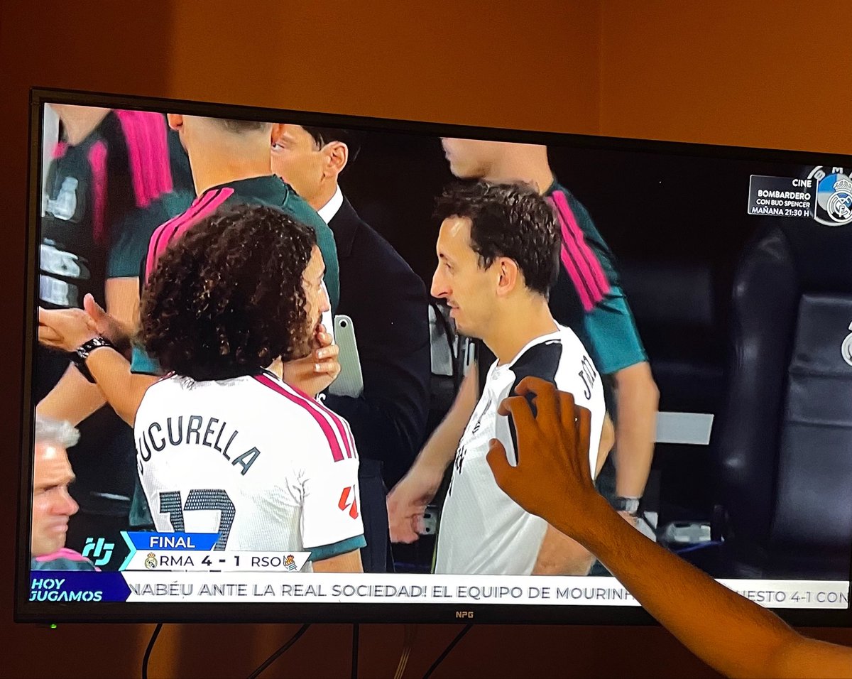 caarmeniglss_'s tweet photo. del madrid pero #oyarzaballovers https://t.co/KEHttaq9bi