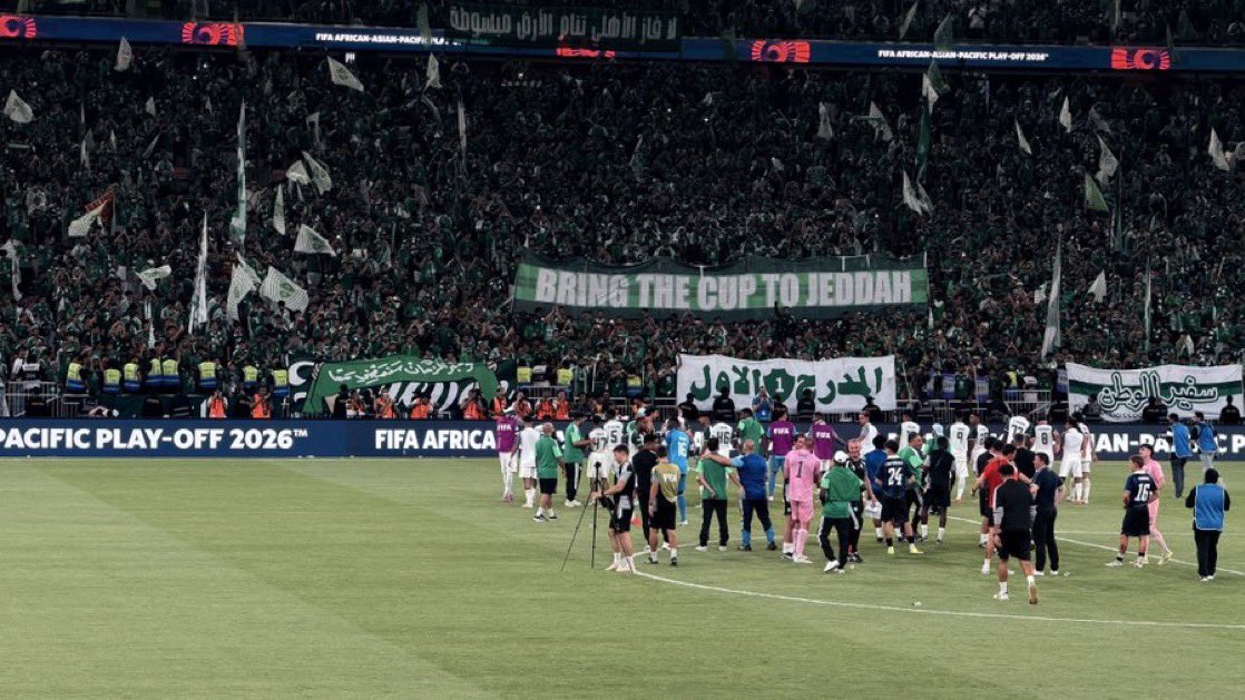 iOnlyRakan7's tweet photo. للأبد ينادي حياتي ويامن يجلب لي السعاده💚 https://t.co/tqSziU0len