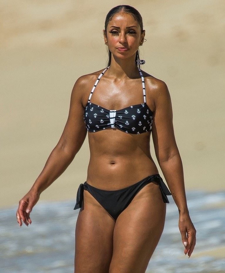 Bigdaddyvinz_'s tweet photo. Mya is almost 50 btw… no kids, no husband, but still living her best life https://t.co/Y2PTmiCaLT