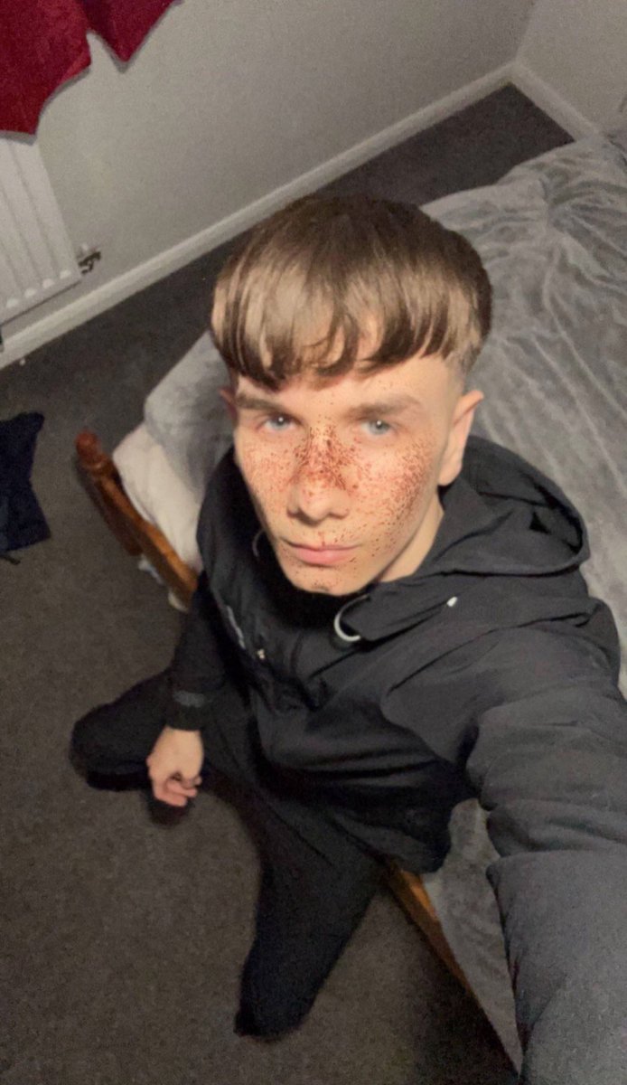 KingMax0404's tweet photo. If I don’t get to 1k followers at least in 24 hours I’m going to delete this account help the account like and RT all my tweets message me when done for a free surprise 😈 https://t.co/GXGfhtYQkU