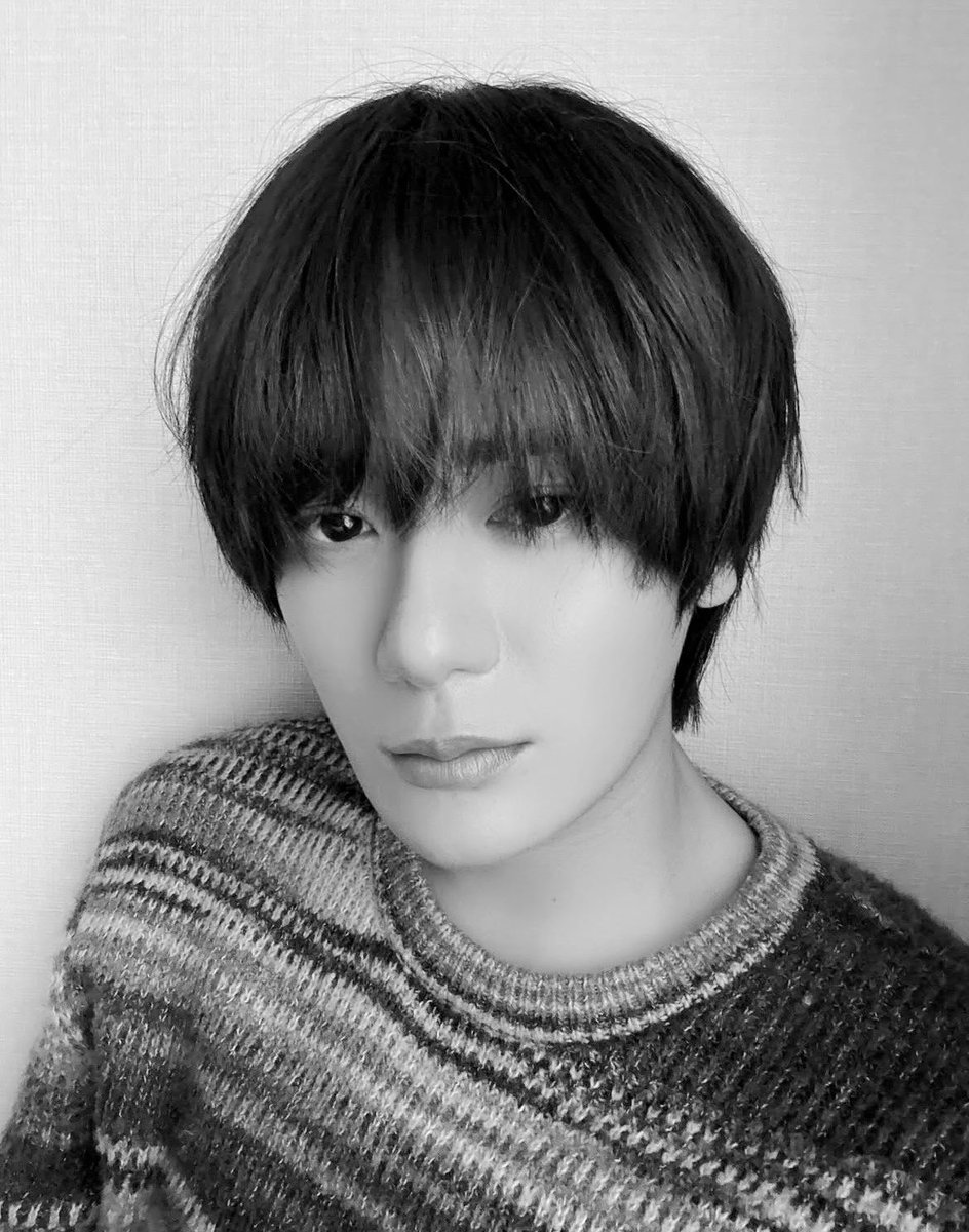 umi__record's tweet photo. おはよ、ほりさん¨̮⃝

《固有スキル》役を生きる

役に入った瞬間、
声も表情も纏う空気まで変わる。
演じているはずなのに、いつの間にか
その人物を見ているような感覚に。

役を演じるんじゃなく、
その人としてそこにいる。
それが、ほりのお芝居の魅力

今日もとあ撮ふぁいっ✊🏻
いってら～👋🏻゛ https://t.co/4EgWGTZWAh