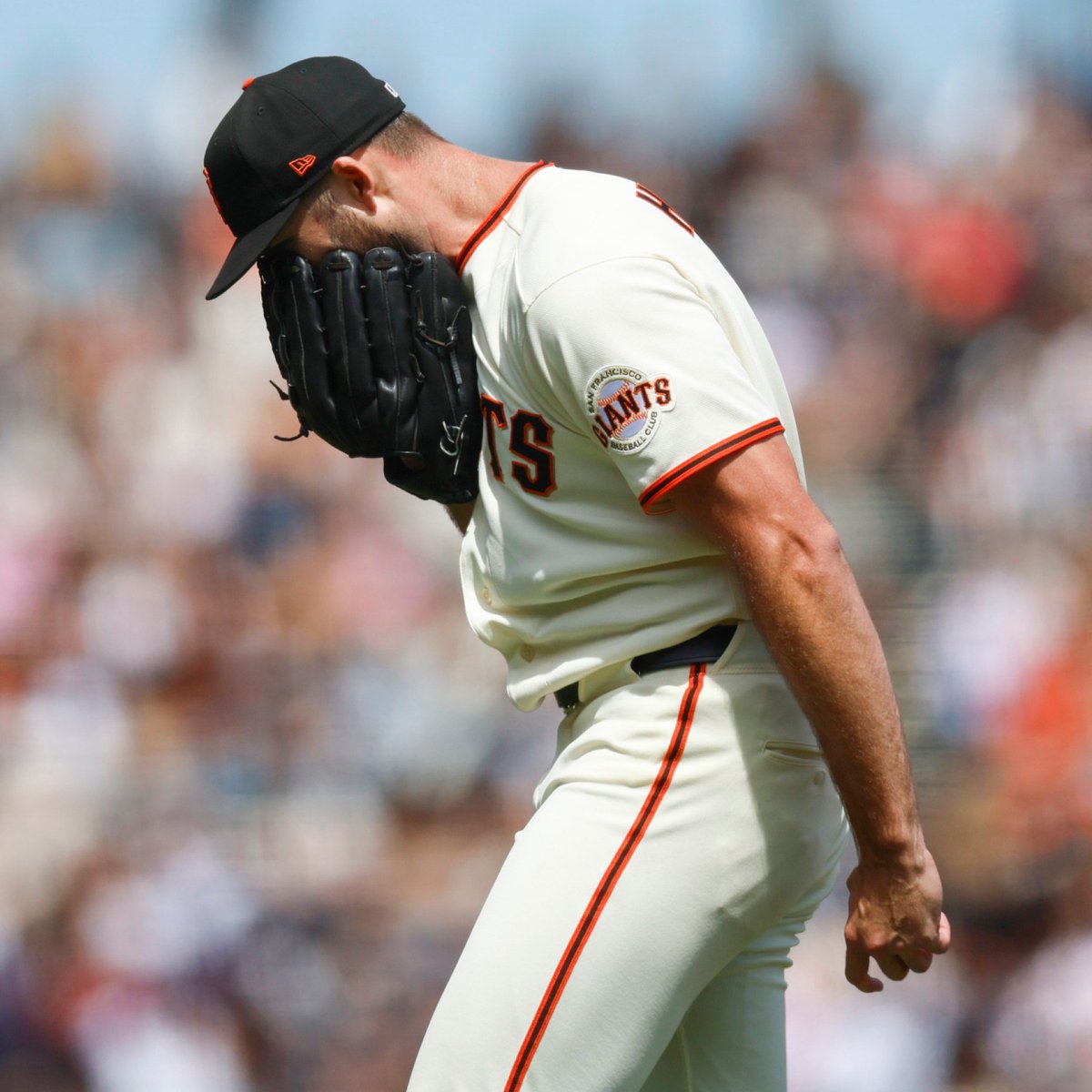 B1Sh0P26's tweet photo. The Giants have had one 100-loss season, in 1985.

In 1985, the Giants had a team AVG of .233, OPS of .648, and a 3.61 ERA.
In 2026, they have a team AVG of .248, OPS of .714, and ERA of 4.33.

After today's comeback by Cincinnati, they drop to 54-79.

Crushing. https://t.co/xFvYw9hrhG