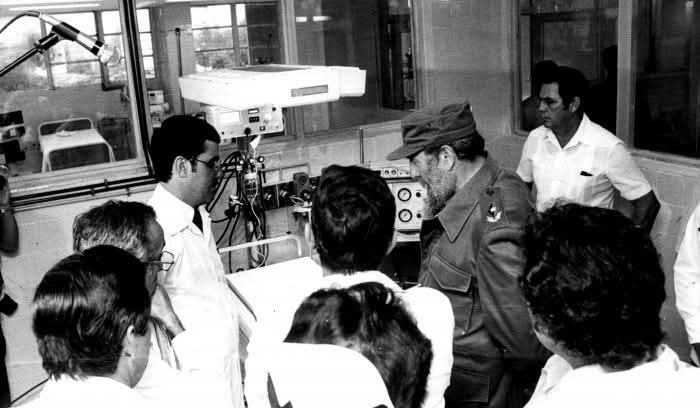 SaludGuantanamo's tweet photo. 💓🏥El Cardiocentro Pediátrico "William Soler", de La Habana, lidera una red cardiopediátrica nacional q ha permitido reducir brechas y sostener la atención a los pequeños.El 25/8/1986 #Fidel lo inauguró y planteó el reto de convertirlo en centro modelo.
➡️https://t.co/YVWvqzDdjW https://t.co/T71iW98Hck
