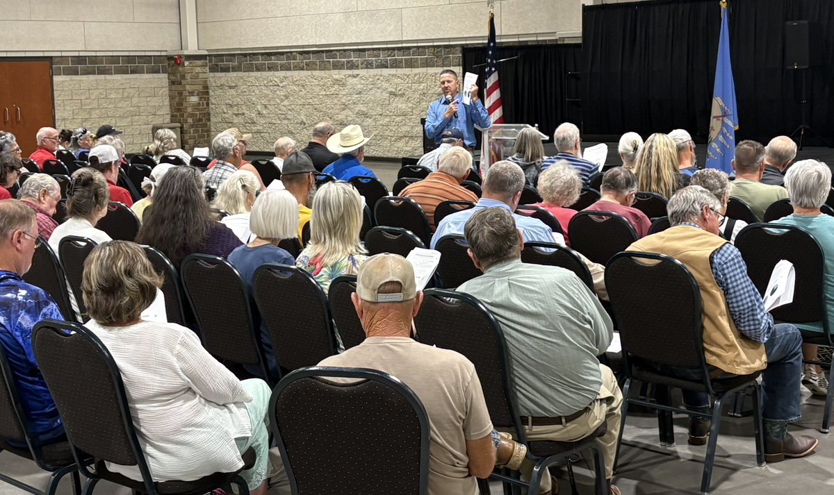 RepBrecheen's tweet photo. It was an honor to speak with everyone at our Poteau town hall today! https://t.co/nGhPod2nA5