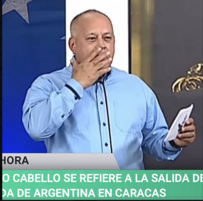 Yumkoman's tweet photo. @abogadosvenezu1 ...Claro Vale... estos de las FOTITO se va a EXTERMINAR ellos MEEEESSSMOOOO posiblemente sin sentiMIENTO ni remordiMIENTO... que los manden para el Fuerte Paramacay https://t.co/InA3j18TXr