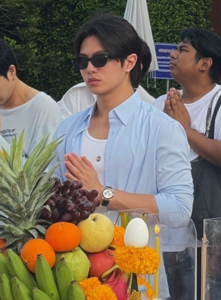 pormor_x02's tweet photo. เหตุผลที่ต้องใส่แว่น :

เก็บทรงปะเลี่ยม555555 จะหลับล่ะนั่นนน https://t.co/TDtDsZ4OH5