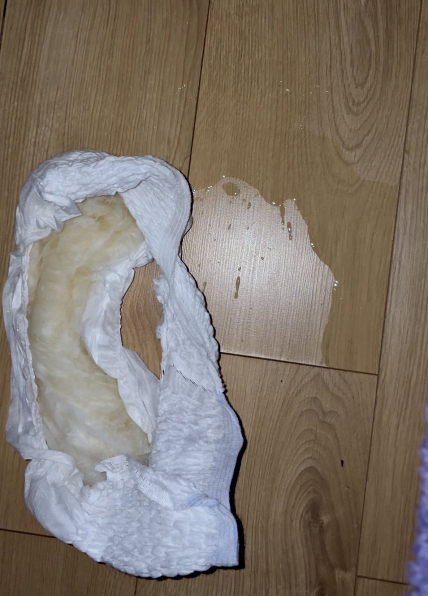 _sabstar's tweet photo. my diaper leaked…🫪 https://t.co/ItJE2Cktpg