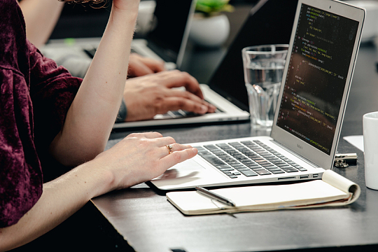 GopalGo70030619's tweet photo. Level up your coding skill this weekend! Try a new mini-project, watch 1 tutorial, or debug one old bug. Small steps = big progress. ， https://t.co/MU4tUmKsCY