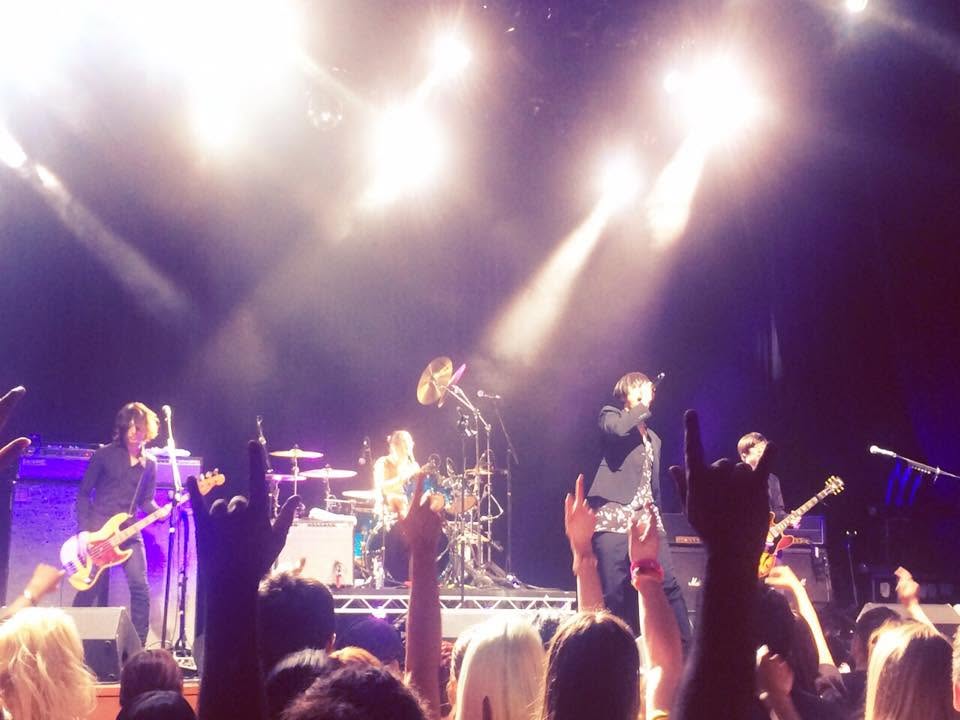 drosfans's tweet photo. On 10-11 July 2015, [Alexandros] played at indigo at the O2 in London alongside VAMPS, Okamoto's and Ling tosite sigure as part of the Japan Night showcase at Hyper Japan Festival.

Their album ALXD was sold at the door and was distributed in the UK and Europe by Wrasse Records. https://t.co/IkCHUM9als
