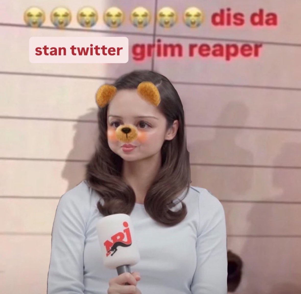 sourclois's tweet photo. always makes me laugh when someone (a swiftie) says they “don’t like where olivia��s career is headed” when she’s literally 3 albums in and already founded a festival advancing and advocating for women and girls. like i actually love where its headed she’s god. https://t.co/fiEuFXaCdV