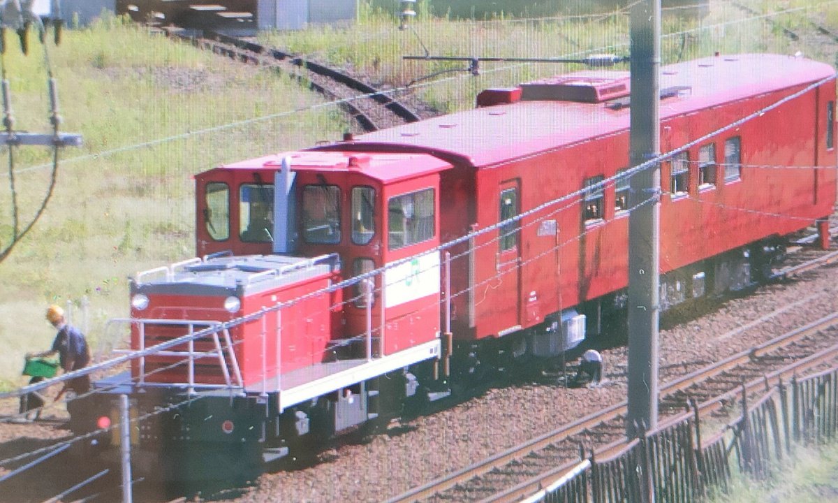 KIHA40_101's tweet photo. 国鉄51系客車…🙄 ＃苗穂 https://t.co/Mx22cbsHEj