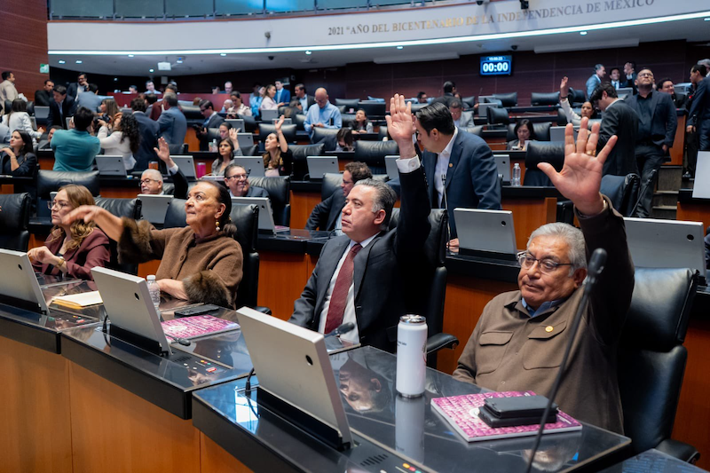 lacapital2006's tweet photo. Senador Inzunza deja Morena y se declara independiente https://t.co/YiOJOLiKjk #EnriqueInzunza #SenadorDejaMorena #señalamientos #SenadorIndependiente #acusaciones #Aguascalientes #Toluca #León #Tamaulipas #Monterrey #Coahuila #Sinaloa #Chihuahua #Colima #Guerrero #Michoacán #Nayarit #NL #Querétaro #SLP #Sonora #Zacatecas #cdmx #México
