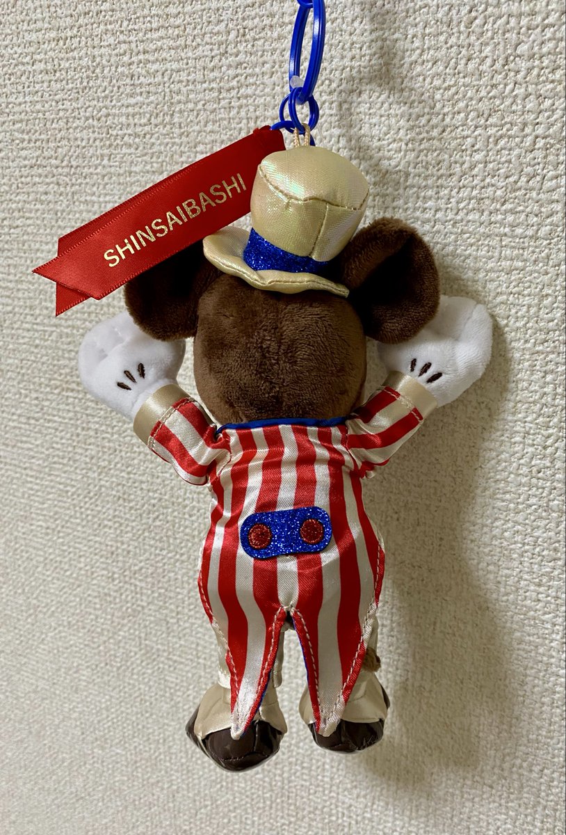 tanep7's tweet photo. ディズニーストア心斎橋パルコ店
グランドオープンおめでとうございます！

昨夜お買い物に行けて
無事ミッキー購入出来ました。
お衣装も可愛い🤣
（15年ぶりにミッキーぬい購入）

欲しかった商品購入出来て
5,000円以上だったので
オリジナルトートもゲット♪ https://t.co/ycvO3kL3CJ