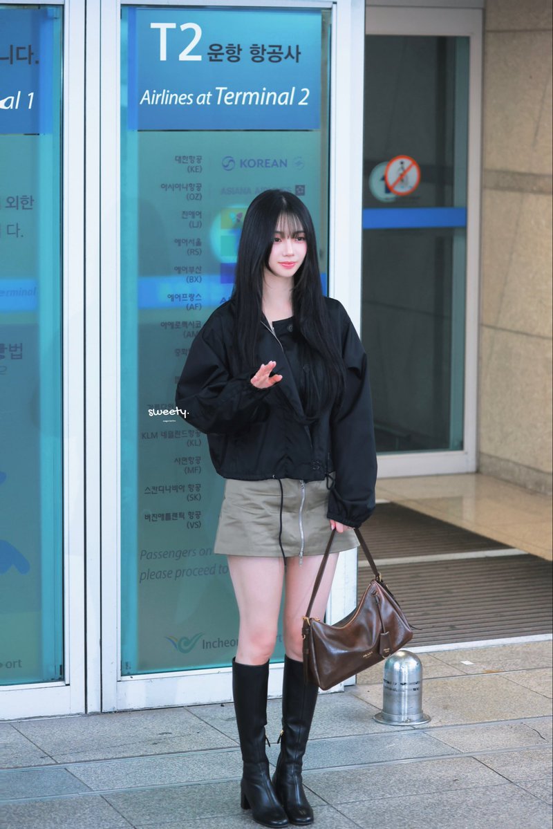 sweety_411k's tweet photo. 260827 출발

#카리나 #Karina 
#에스파 #aespa https://t.co/4fpZMTbPNM