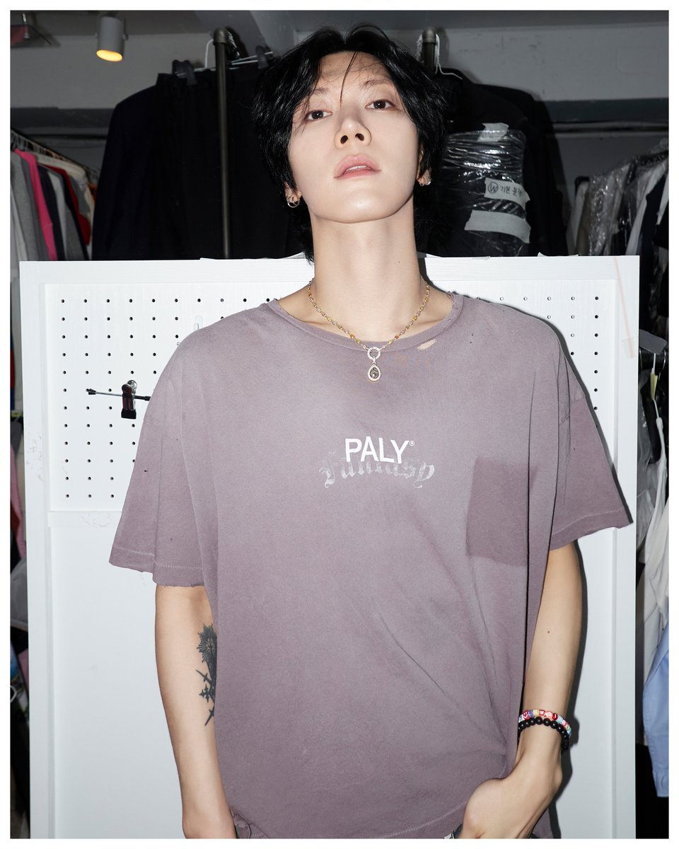 BeeloveTeuk's tweet photo. ถึงจะงงๆกับคอนเสป แต่เออลูกพี่ผมหล่อเว้ยยย
#TEN_OUTWEST https://t.co/HDYGERZw2z