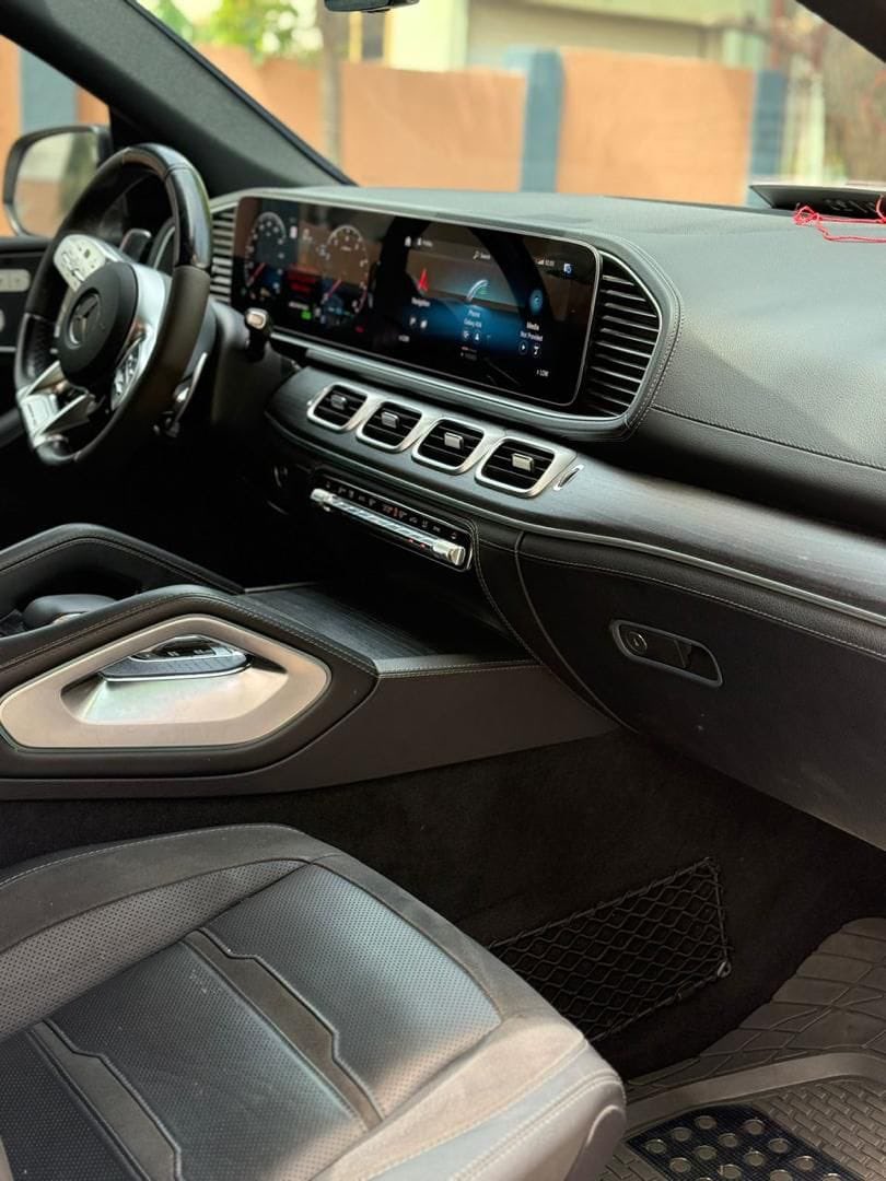 Tigoro123's tweet photo. GHC1,_05,000*
COOLEST DEAL🧑🏾‍🍳🧏🏾‍♂️
*2021 GLE 53 AMG MERCEDES BENZ, FULLY LOADED &amp; ACCIDENTFREE*  
*☎️0507686753 CALL/WHATSAPP
#benz #cars #ghana #buyers https://t.co/5ELJ1vMaLc