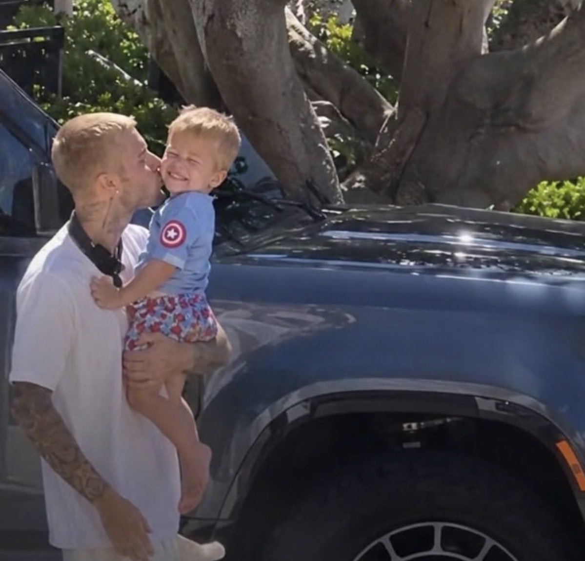 lovebnmmmm's tweet photo. Jack Blues Bieber. https://t.co/fMUSGddJTX