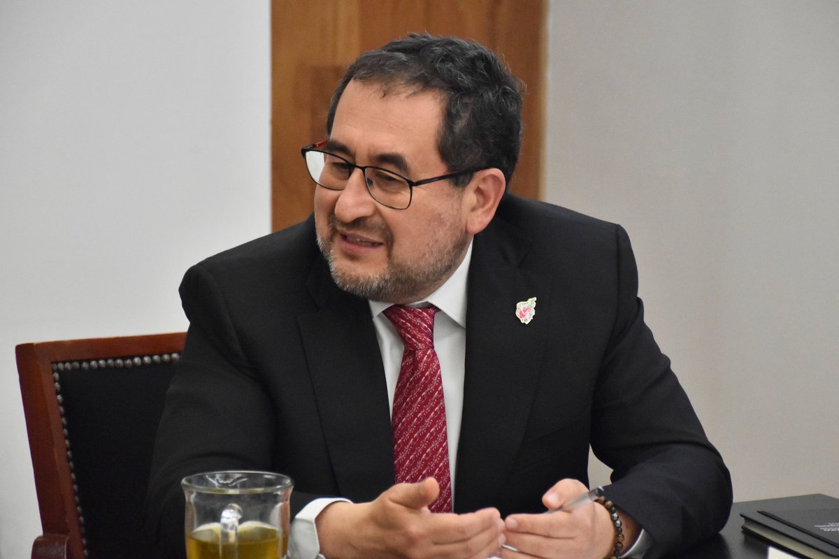 craviotocesar's tweet photo. Encabezamos la sesión del #GabineteContraDespojos para dar seguimiento a los casos prioritarios y coordinar las próximas acciones contra este delito.

Mantenemos un trabajo continuo y permanente con la @FiscaliaCDMX, para proteger el patrimonio de la gente y entregar resultados al pueblo. ✨
