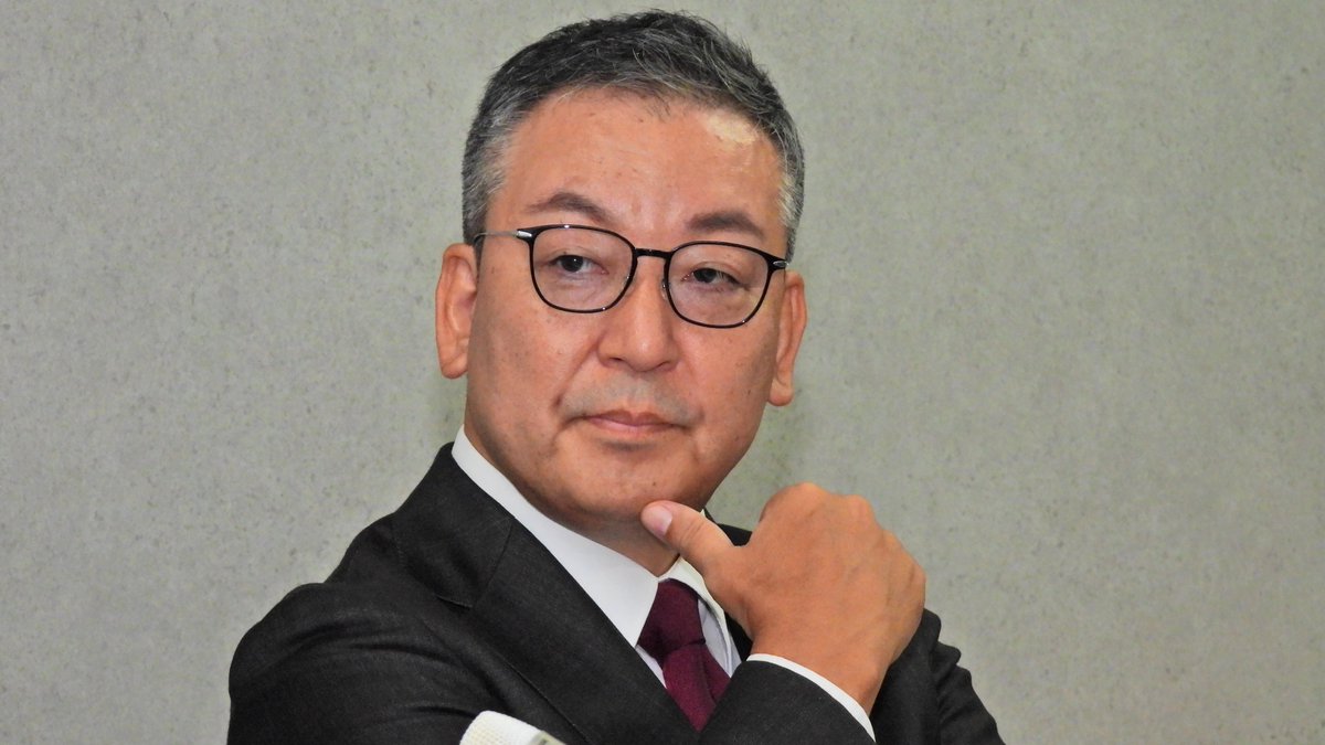 shirasaka_k's tweet photo. 極めて幼稚な発想だね──「持ち上げる？」
僕は一言も彼ら（ヤメれ会）を称賛していない。
「好き嫌いはいったん脇に置いて、彼らの言葉に耳を傾けてほしい」と書いている。

多ケ谷亮氏のイスラエル訪問やネタニヤフ氏との面会を批判するなら、それはそれで批判すればいい。
実際に、僕は1/9の会見で、この問題についてはかなり厳しく多ケ谷氏を追求している。
しかし僕は、その問題と今回の会見で語られた内容を切り分けて考えている。

ポイントはそこじゃない。
「気に入らない人物だから、その人物が語ったことは聞く価値すらない」
──そんな態度で、いったい何が検証できるんだ？

まして今回語られたのは、れいわ新選組の内部にいた人間たちによる証言だ。
その内容が事実なのか、誇張なのか、間違っているのか。
それを一つひとつ検証すればいい。

人物への評価と、その人物が語った証言の検証は別物だよ。
「ネタニヤフと写真を撮った。だから話を聞く必要はない」で終わらせるなら、それは批判じゃない。

──ただの幼稚な思考停止だ。