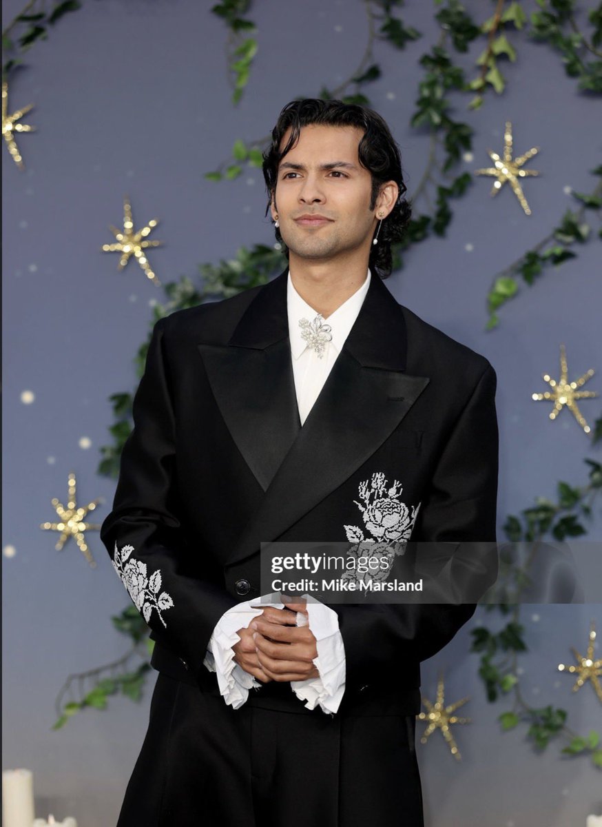 XoloUpdates's tweet photo. Xolo Maridueña in gorgeous suit from Viviano's Spring/Summer 2027 collection... absolutely princely ✨ https://t.co/TGJOg8va4p