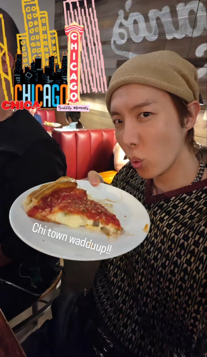 Collectorofdre1's tweet photo. @BTS_twt Hobi, I want some 😋🥰🫰🏻💜 https://t.co/kAAJzc4uzn