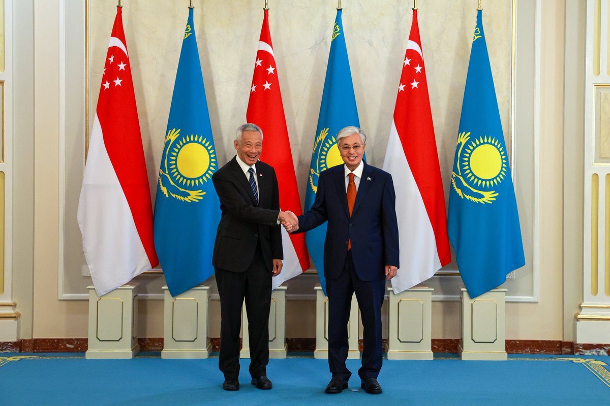 leehsienloong's tweet photo. A full first day in Astana. Called on President Kassym-Jomart Tokayev to reaffirm the warm and longstanding relations between Singapore and Kazakhstan. Was honoured to receive the Order of Dostyk (Friendship), First Class, from President Tokayev. – LHL https://t.co/GerJ3CZTmv https://t.co/r1hawY497U