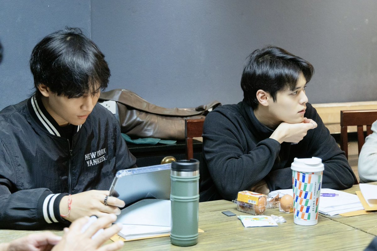 CupidsGhostTH's tweet photo. First read กับชาว Cupid's Ghost ผีผลักให้รักคุณ 👻✨ 

#CupidsGhost
#GMMTV https://t.co/EZxSIpwbX1