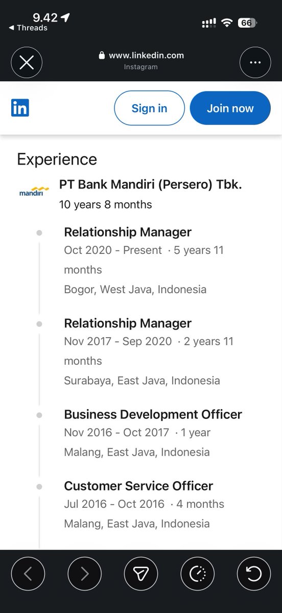 karirfess's tweet photo. Jadi ceritanya, ada nasabah Bank Mandiri yang kecewa..🥲

Awalnya dia bermasalah karena ATM tidak bisa diakses. Bisa jadi memang kartunya yang rusak. Tapi yang lebih membuatnya kesal, saat menyampaikan keluhan, justru ada pegawai yang menyebutnya kampungan😬🙏

Nasabah itu sempat menegur pegawai tersebut sebelum memposting ceritanya. Saat itu tidak ada respons. Setelah postingan mulai ramai, barulah pegawai itu meminta maaf.

Yang membuatnya semakin tidak nyaman, permintaan maaf baru muncul setelah isu menyebar. Akun LinkedIn pegawai itu juga langsung diprivat.

Menurut nasabah tersebut, kalau permintaan maaf datang sejak awal saat ditegur, ceritanya mungkin tidak sampai semasif ini.

Wdyt guys?