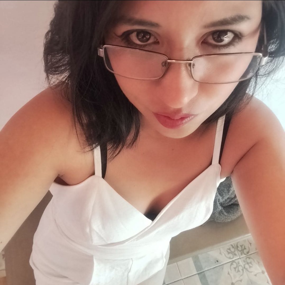 abrillarellanoo's tweet photo. Linda noche bb 😉😘 https://t.co/9EwoOmgDqS