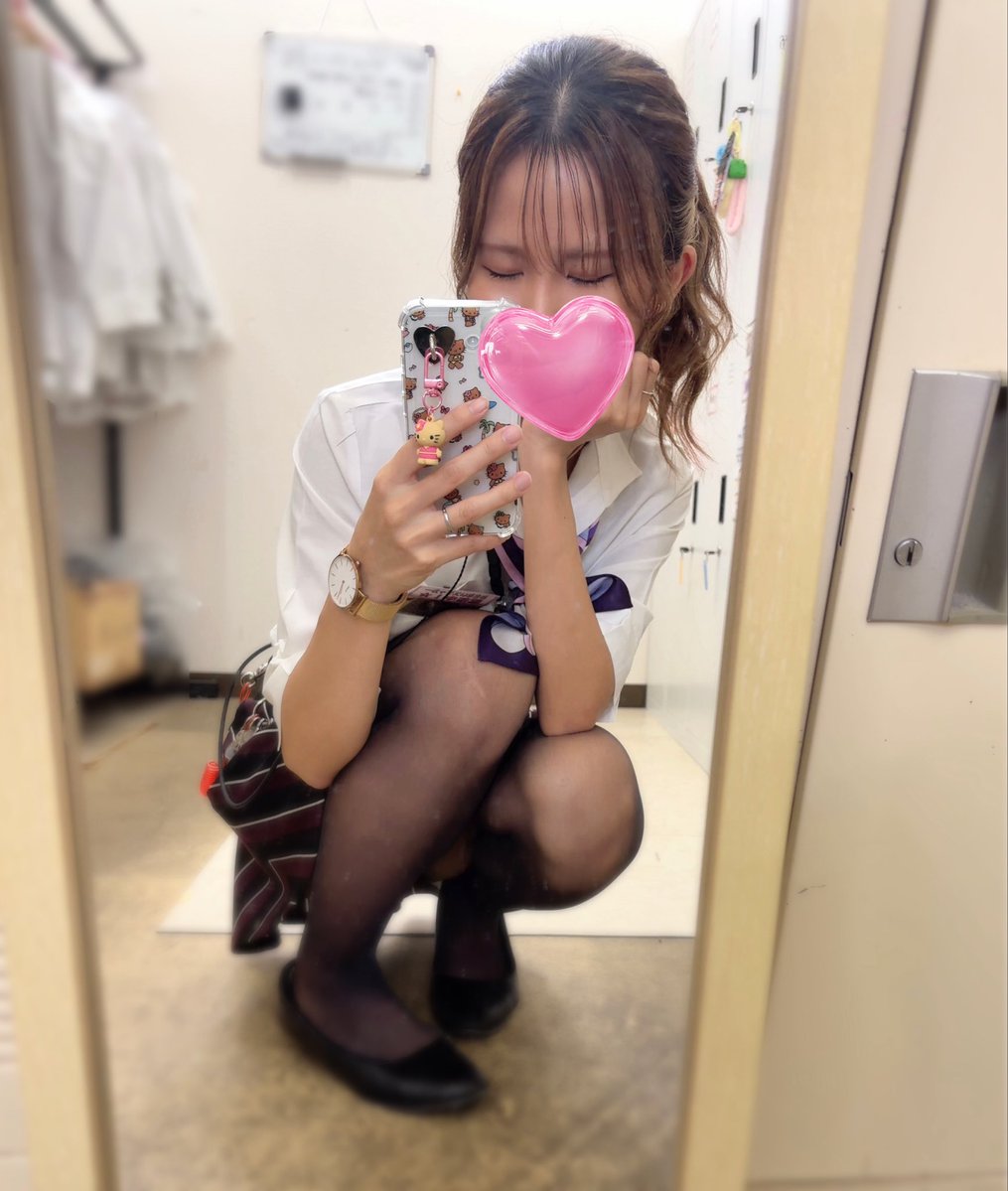 orient_akigawa's tweet photo. おはよん( ⸝⸝ ᴖ.ᴖ ⸝⸝ )✌️🩷

今日はこっちの制服だよーん🌟
今日もがんばろうねみんなー！

#オリエント秋川店 https://t.co/PHoMY53C8x