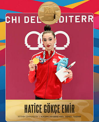 FB_Kadin_Spor's tweet photo. Milli cimastikçi Hatice Gökçe Emir, 2026 Akdeniz Oyunları ritmik cimnastik bireysel genel tasnifte şampiyon oldu. https://t.co/ZKGAEM1eCo